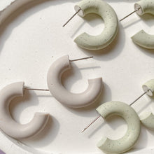 Load image into Gallery viewer, Clio Mini Hoops